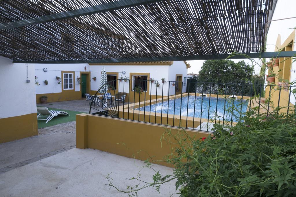 Casa Rural Dehesa De Solana Herrera de Alcántara Exterior foto